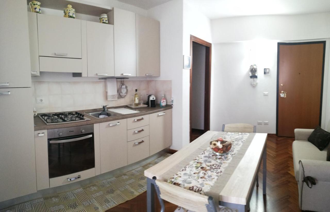 Cristina Casa Vacanze Ольбия Экстерьер фото